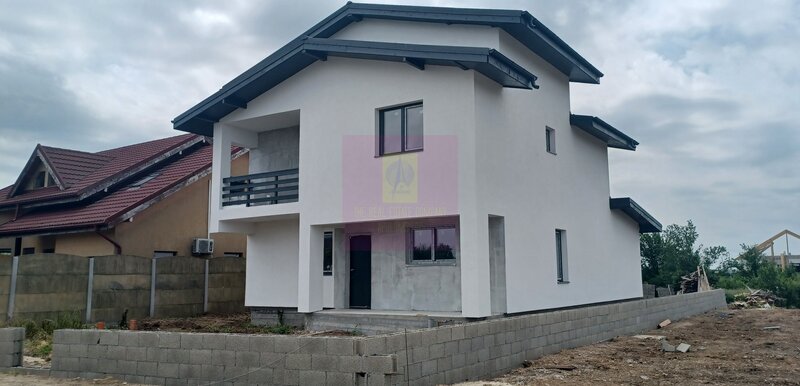 Sabareni, casa p+1E+m, 5 camere, 3 bai, terasa acoperita, CT